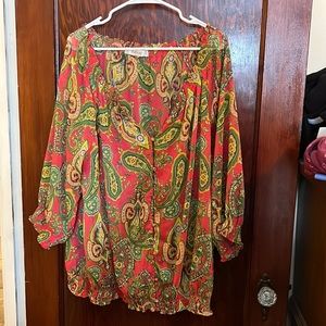 Women’s Avenue 22/24 red sheer paisley button down blouse